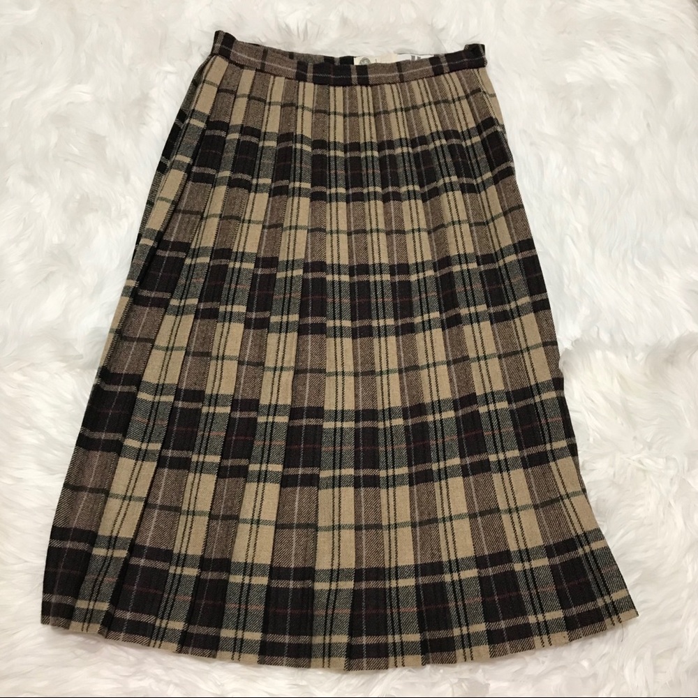 Vintage 70’s Pleated Plaid A-Line Wool Skirt